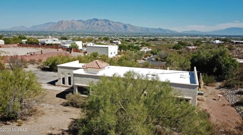 4670 Paseo De Los Cerritos, Tucson AZ 85745-9552 exterior