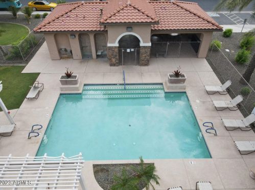 5310 Chisum Trl, Phoenix AZ  85083-6356 exterior