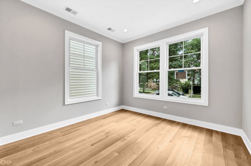 3025 Spaulding Ave, Chicago IL 60618-6808 exterior