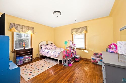 1524 Anderson Rd, Duluth MN 55811-5424 exterior