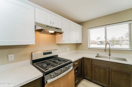 6021 28th St, Tucson AZ  85711-6803 exterior