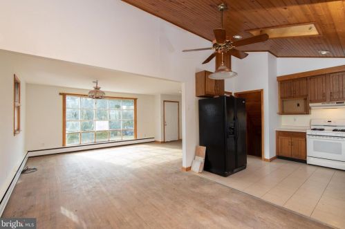 203 Almonesson Rd, Blenheim NJ 08012-4060 exterior