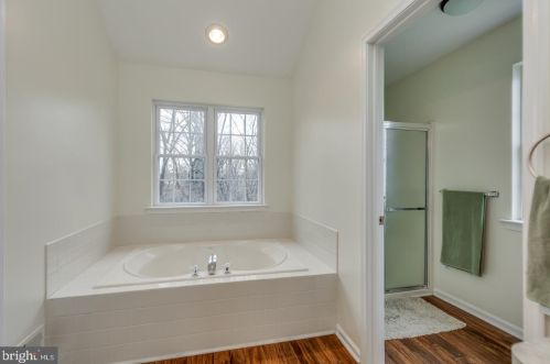 28 Tynemouth Dr, Lumberton Township NJ 08048-5801 exterior