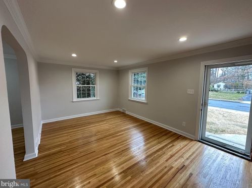 214 Maryland Ave, Pittsburgh PA  15209-2742 exterior