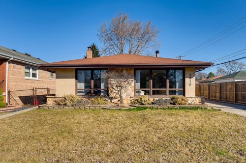 2810 100th Pl, Chicago, IL 60805-3535