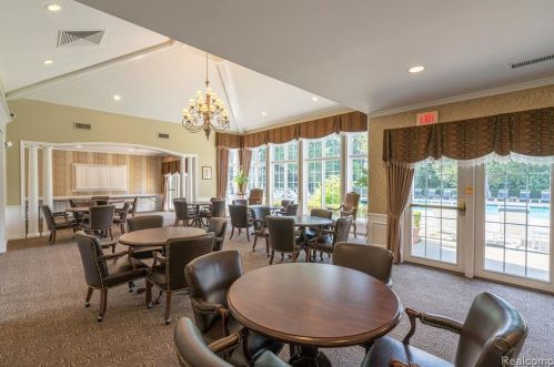 5308 Brookemonte Cir, Rochester MI 48306-5013 exterior