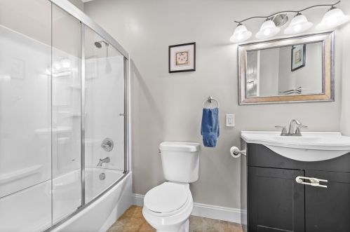 603 Saint Clair St, Pittsburgh PA 15206-3614 exterior