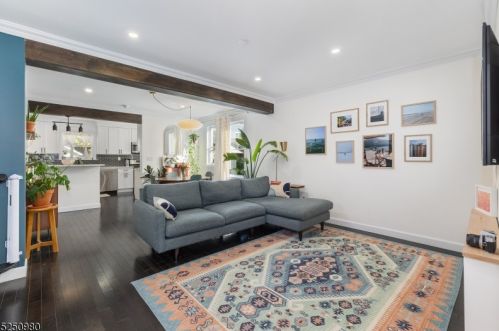 24 Hilton Ave, Maplewood NJ  07040-2921 exterior