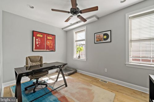 912 American St, Philadelphia PA 19140-5726 exterior