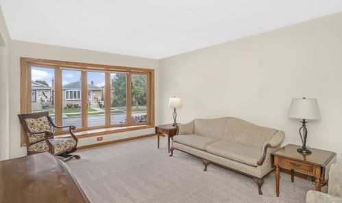 6022 Natoma Ave, Chicago IL 60707-3919 exterior