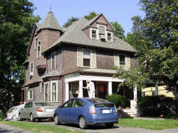 62 Prescott St, Newton, MA 02460-1719