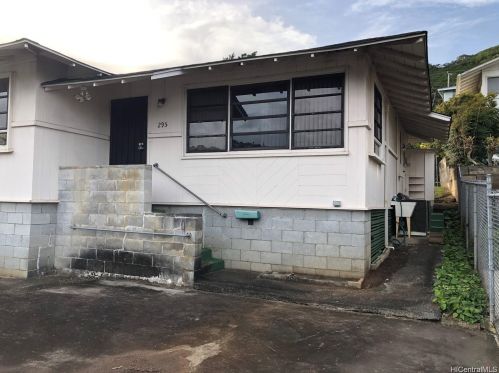 295 Auwaiolimu St, Honolulu, HI 96813-1771