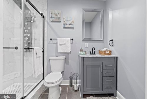 322 42 St, Philadelphia PA 19104-4062 exterior