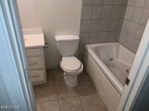 2676 43rd Ave, Phoenix, AZ 85009-1084