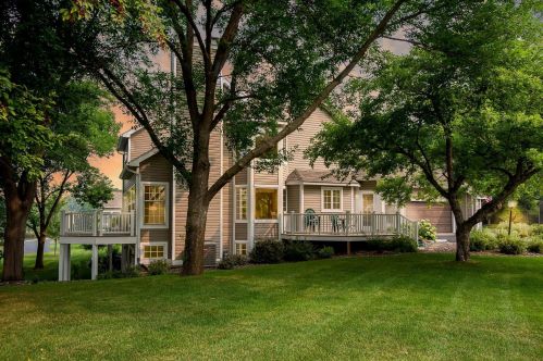 850 Towne Cir, Stillwater, MN 55082-4131