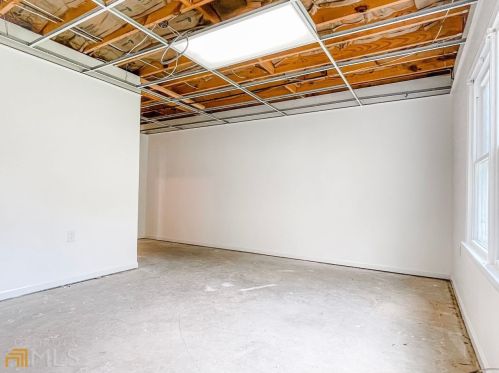 665 Corbin Lk Ct, Atlanta GA 30350-2015 exterior