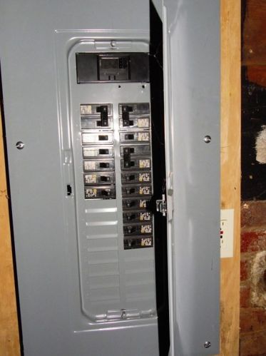 88 Berwick Rd, Springfield MA 01106-2612 exterior