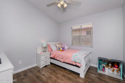 8660 Desert Dove Dr, Tucson AZ  85747-5147 exterior