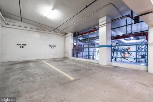 1099 22nd St, Washington DC 20037-1802 exterior