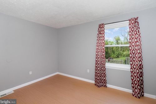 8366 Hilton St, Hummelstown PA  17036-8680 exterior