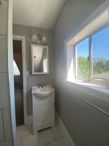 1234 Itin St, Pittsburgh PA 15212-3722 exterior