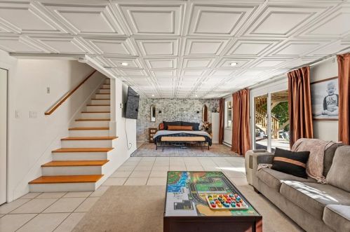 9 Noto Dr, Providence RI  02904-2905 exterior