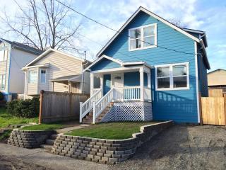 4614 Mead St, Seattle WA  98118-2808 exterior