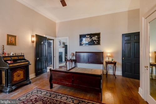 231 Orange St, Lancaster PA  17602-2914 exterior