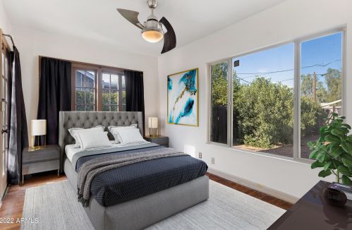 2515 10 St, Phoenix AZ 85020-5821 exterior