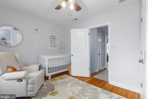 1623 Monroe St, Washington DC  20010-1803 exterior