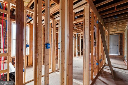 3765 18 St, Philadelphia PA 19140-3508 exterior