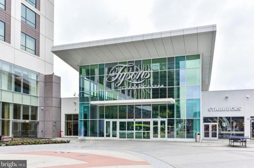 1645 Kirby Rd, Mc Lean VA  22101-3240 exterior