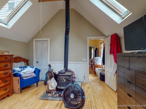 90 Pearl St, Portland ME 04106-4324 exterior