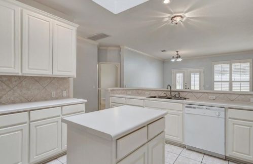 2801 Cascade Fls Dr, Austin TX 78738-5347 exterior