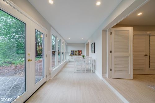 25 Chaumont Sq, Atlanta GA  30327-1088 exterior