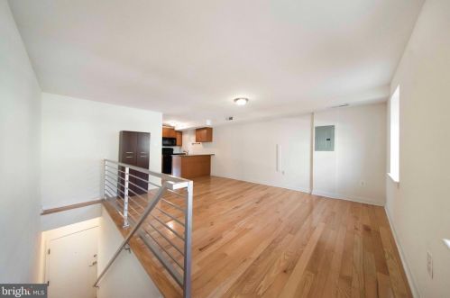 520 4 St, Philadelphia PA 19140-2417 exterior