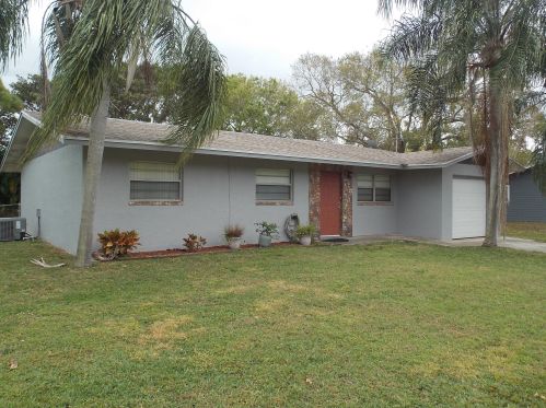 6008 Palm Dr, Fort Pierce, FL 34982-7586