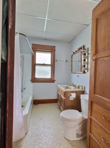 4832 Bernard St, Chicago IL 60625-5414 exterior