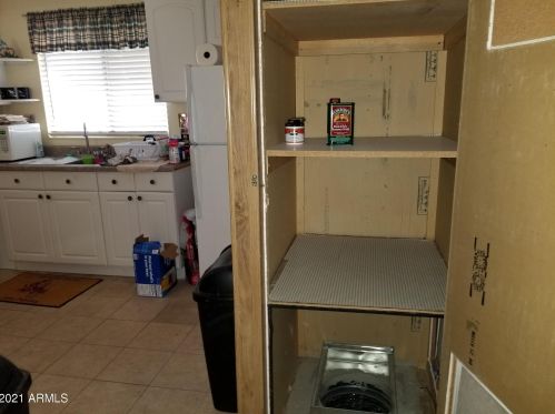 1705 Charleston Ave, Phoenix AZ 85023-1218 exterior