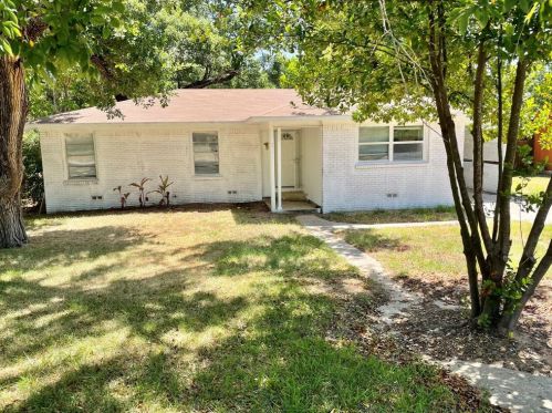 2100 Bluebonnet Ave, Denison TX  75020-7114 exterior