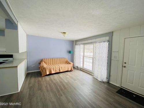 1205 Mosel Ave, Kalamazoo, MI 49004-1042