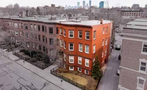 57 Pleasant St, Brookline MA  02446-3723 exterior