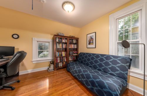 1157 Glenview Ave, Milwaukee WI 53213-3047 exterior