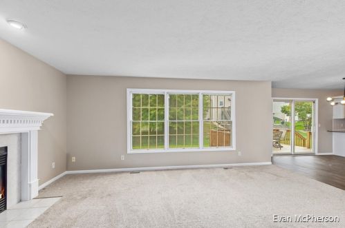 2114 Gettysburg Dr, Grand Rapids MI 49508-6560 exterior