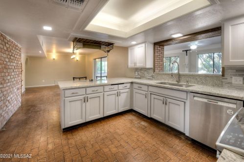 6541 Camino Katrina, Tucson AZ 85718-2023 exterior