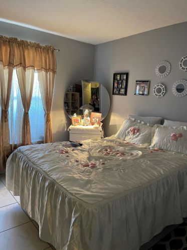 126 Thornhill Dr, Fort Pierce FL  34984-4463 exterior