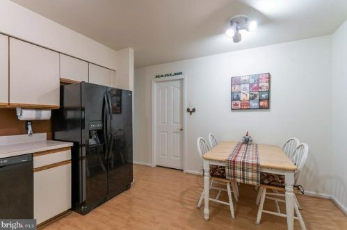 1310 Foxmeadow Dr, Limerick PA 19468-1556 exterior