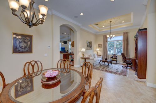 9800 Nuova Way, Fort Pierce FL 34986-2825 exterior