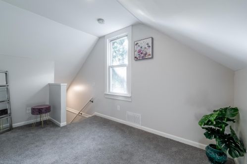 335 Montana St, Milwaukee WI 53219-3076 exterior