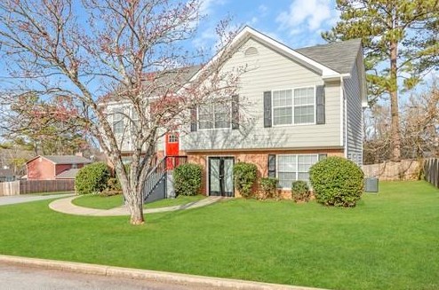 6026 Old Wellborn Trce, Lithonia GA  30058-8331 exterior